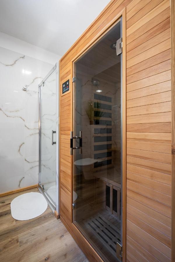 Apartments Srdiecko - Sauna In Smaller Apt - Highest In Central Europe - Fireplace - In The Forest Tale Ngoại thất bức ảnh